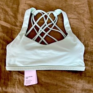 Lululemon Free to Be Bra *Wild size 4 Mint Green